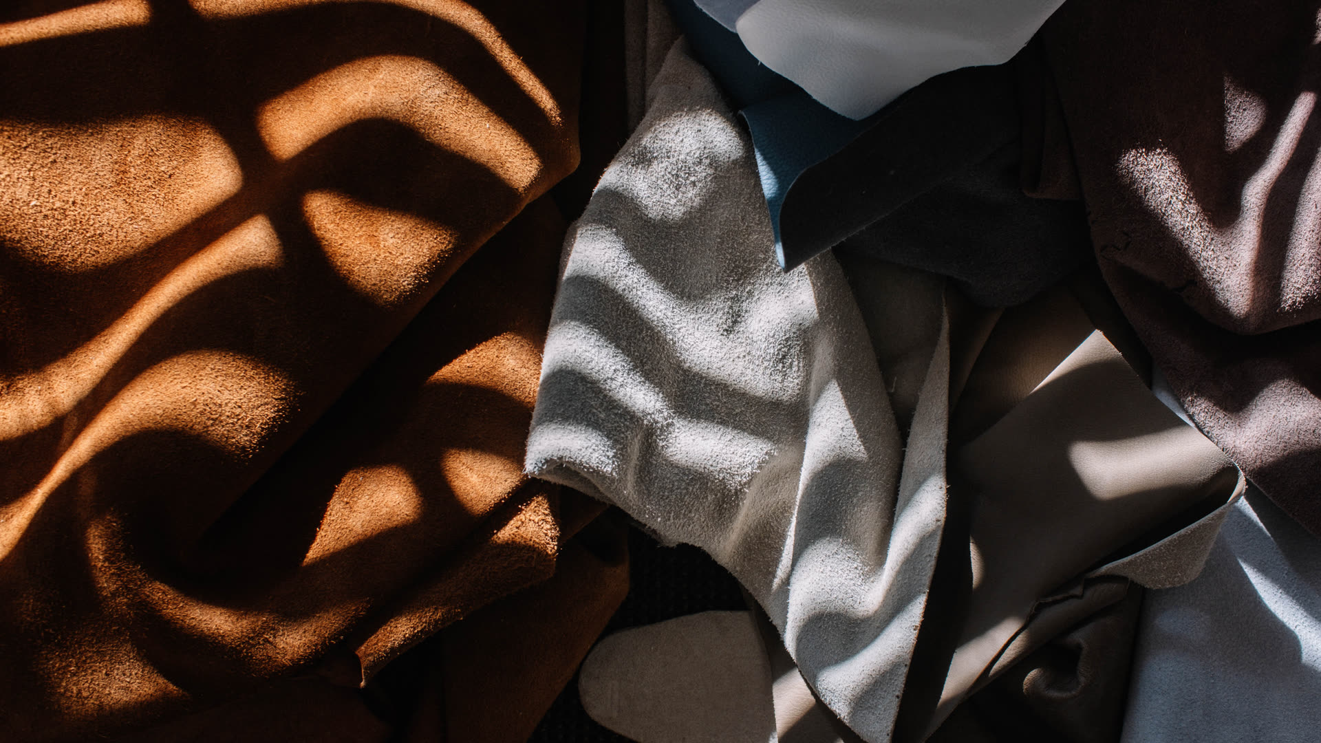 D3 fabric and leather texture detail
